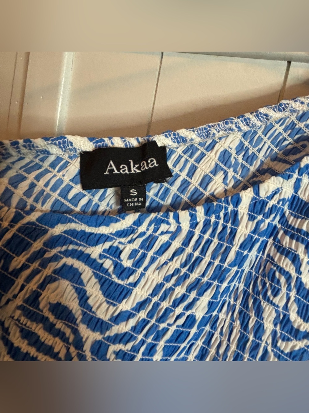 New Aakaa Blue & White One Shoulder Smocked Maxi Dress Size Small - Picture 6 of 10